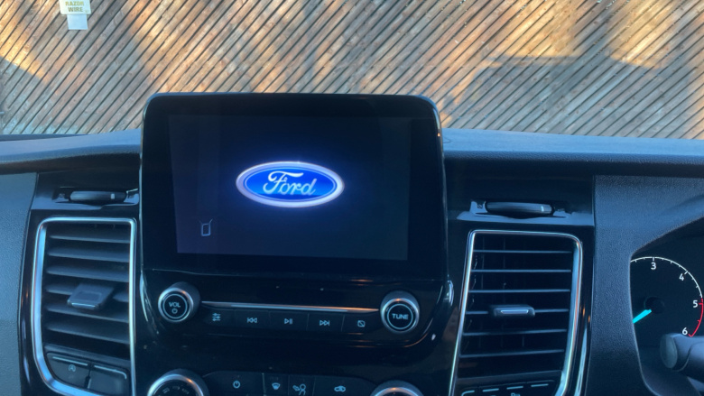 Ford Transit Custom 320 L2 Diesel Fwd 2.0 EcoBlue 170ps Low Roof Limited Van Auto